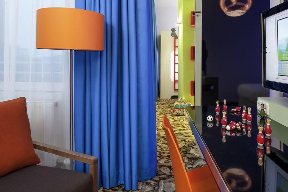 Styles Hotel Muenchen Messe Exterior photo